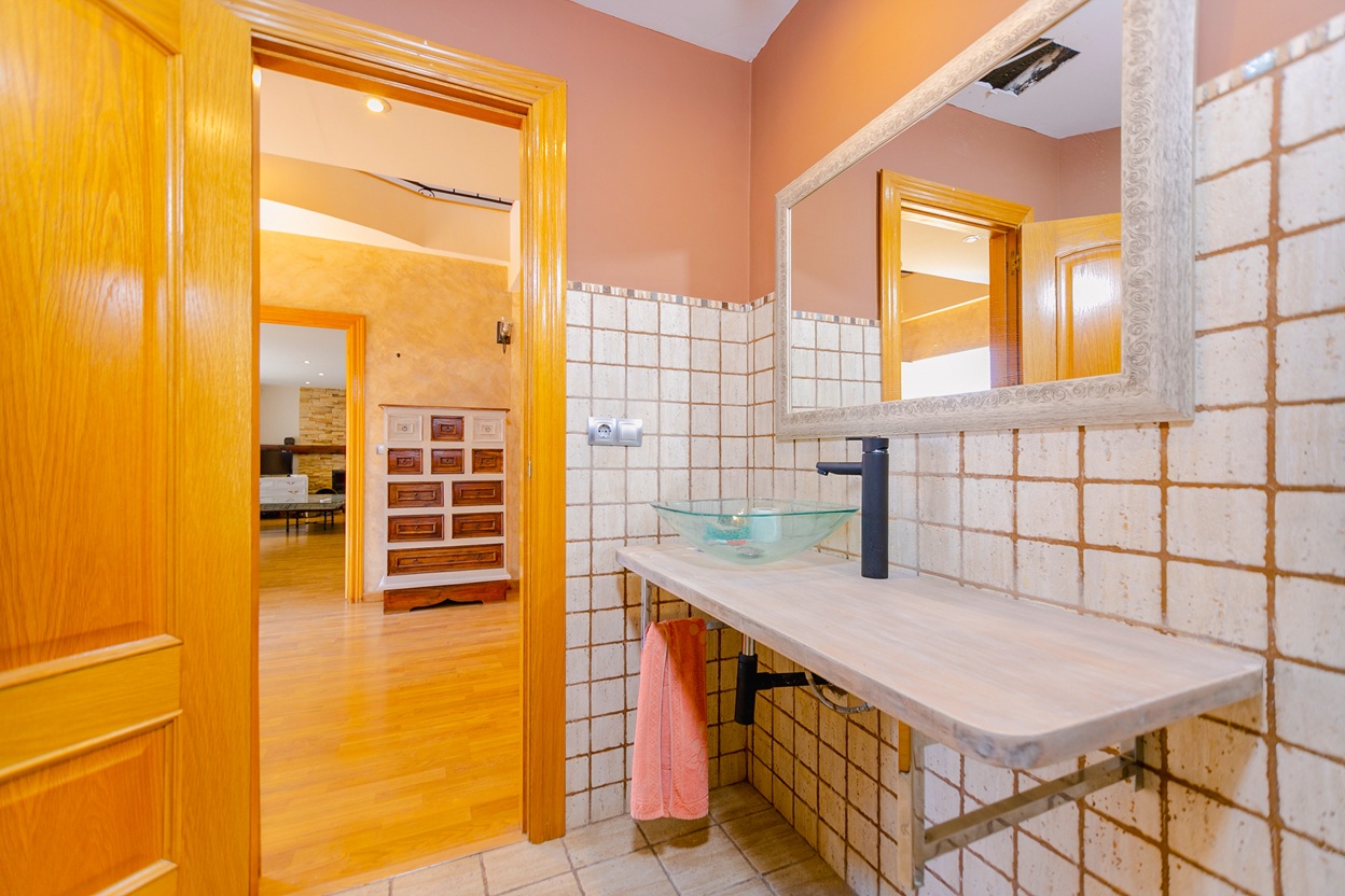 Classic Style 2-Story Villa – Calle Azahar, Alfinach Puçol