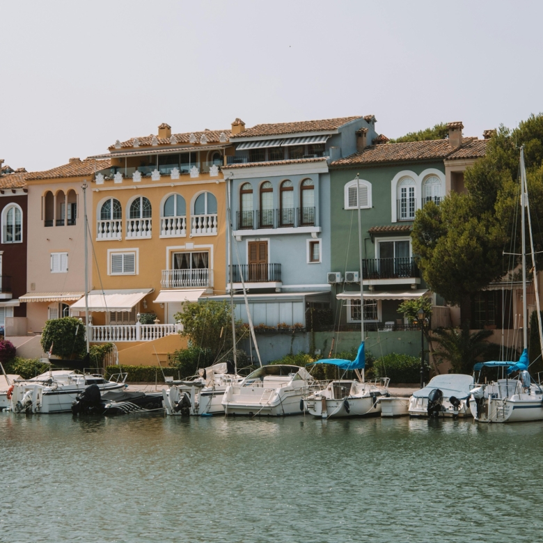  Discovering the Top 10 Prime Neighbourhoods in and Around Valencia